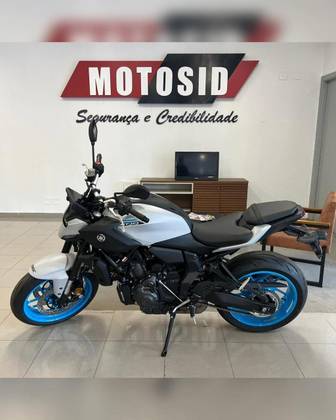 YAMAHA MT-07 CONNECTED ABS 